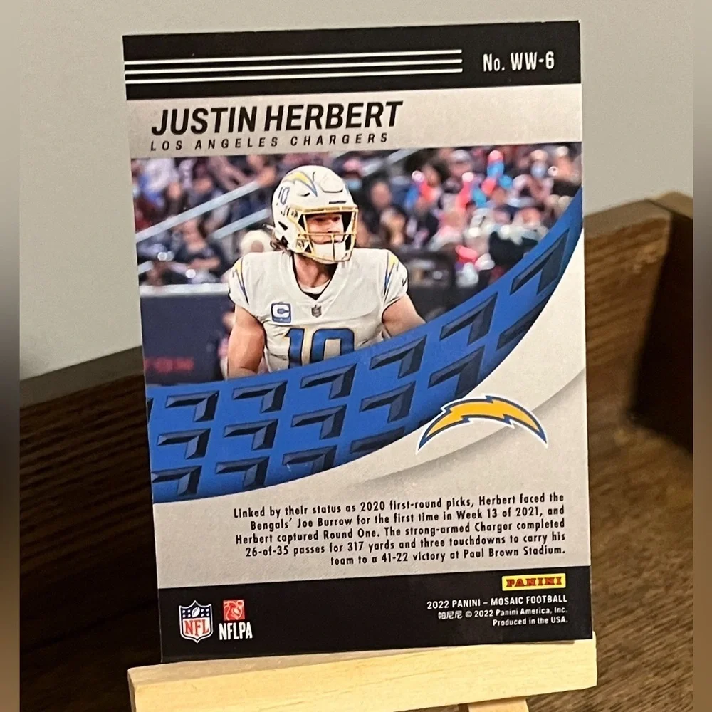 🏈 Justin Herbert, NFL Football Trading Sports Card #WW-6